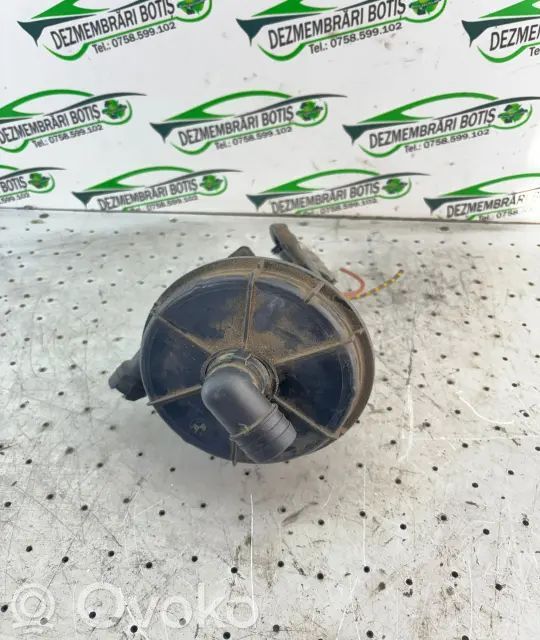 Mazā radiatora ventilators   O1OYH8MB