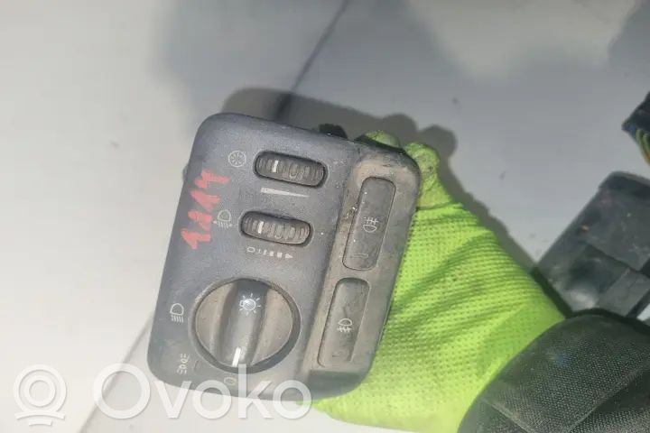 Headlight wiper switch   ZZFUEWMD