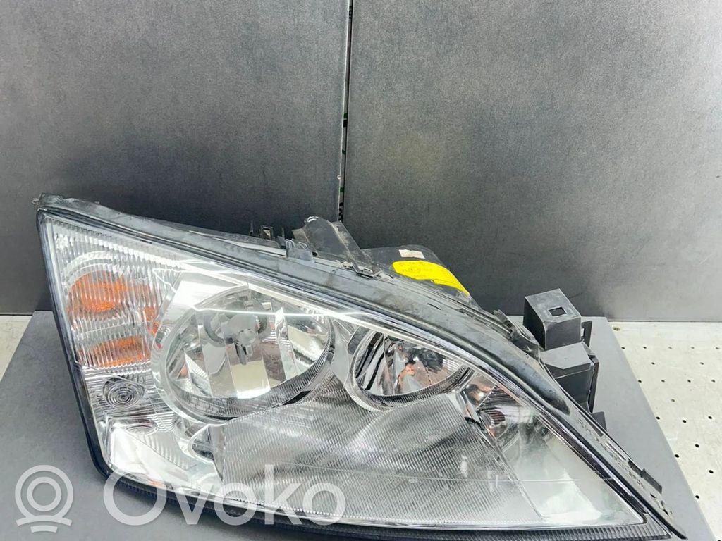 Ford Mondeo Mk III Headlight/headlamp 