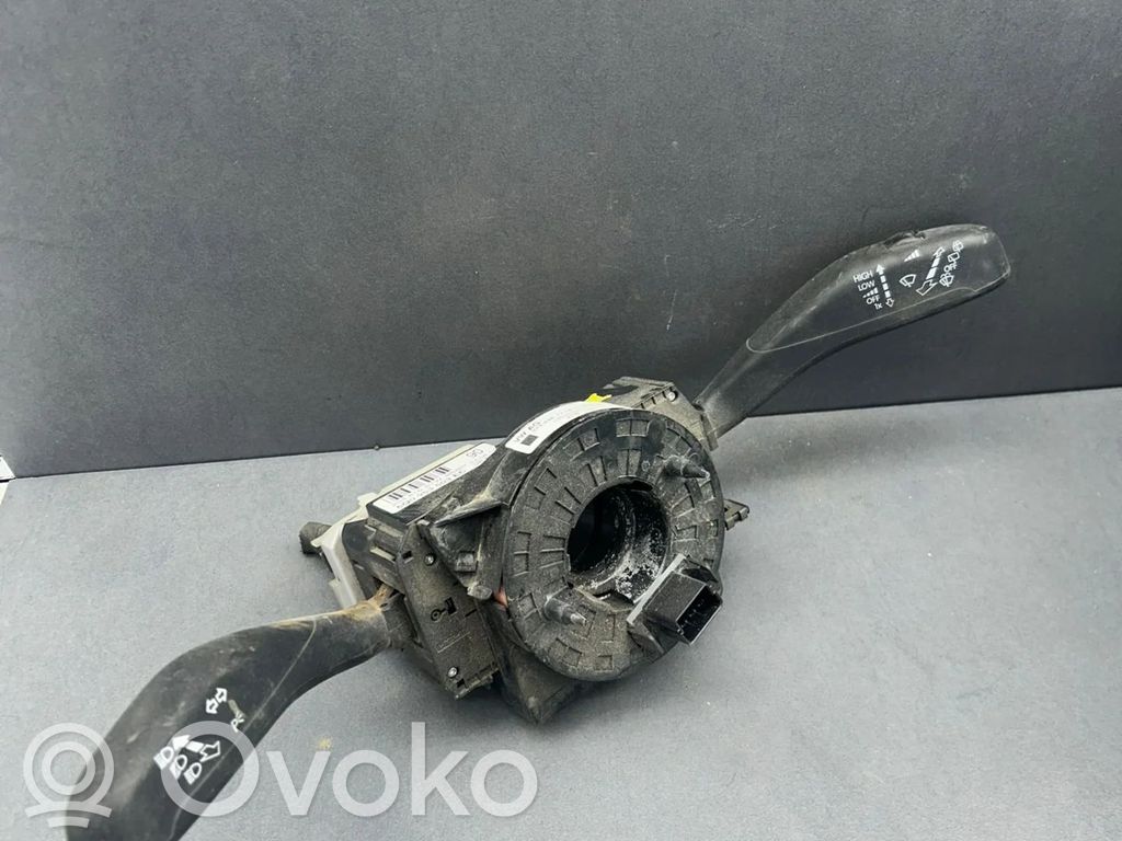 Skoda Fabia Mk1 (6Y) Manetă semnalizator 