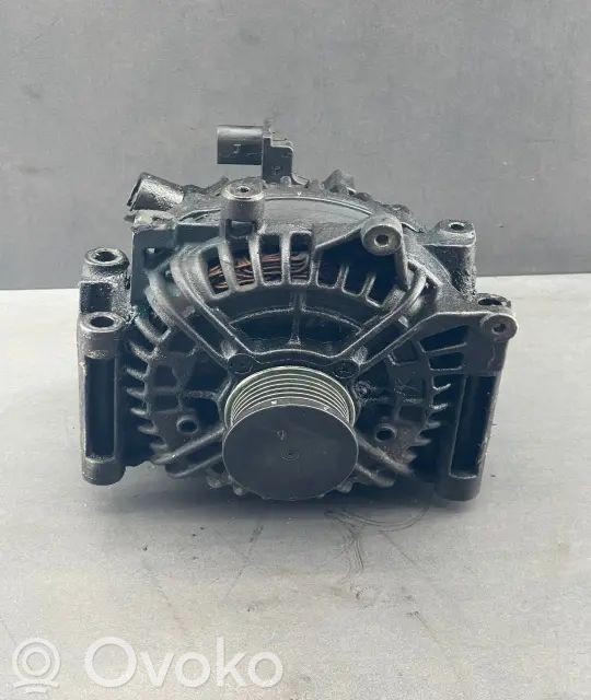 Mercedes-Benz S W220 Alternator 