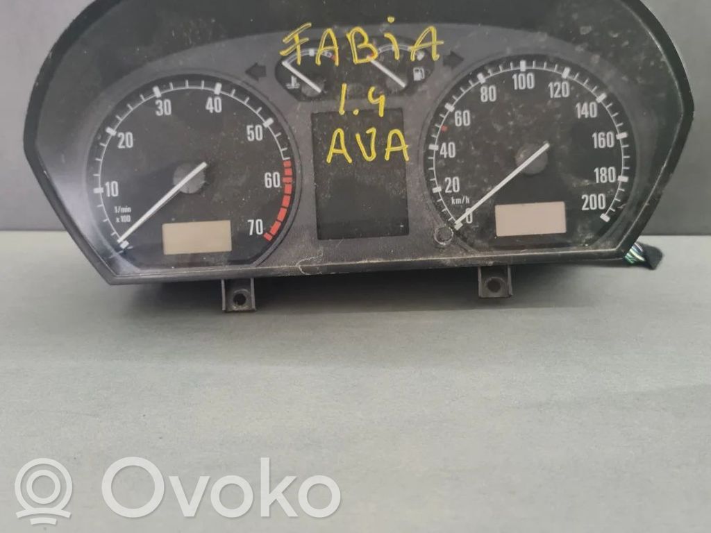 Skoda Fabia Mk1 (6Y) Ceas 