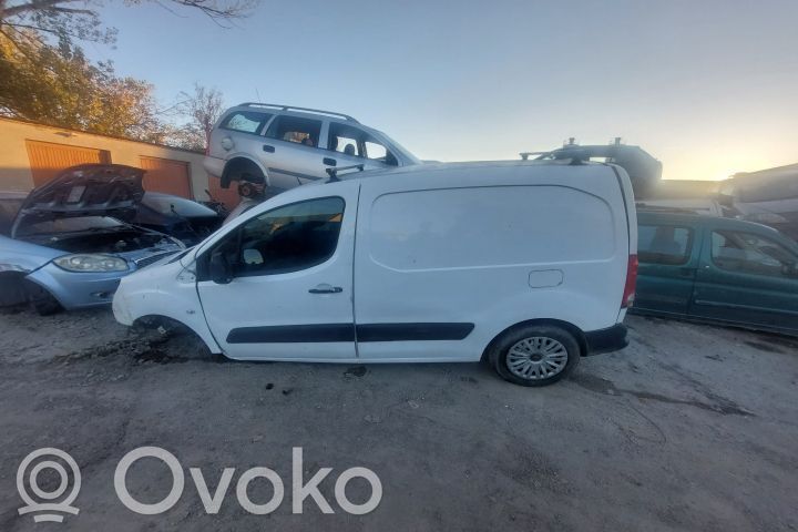 Tailgate/trunk/boot lock/catch/latch   OJ9AVKSZ