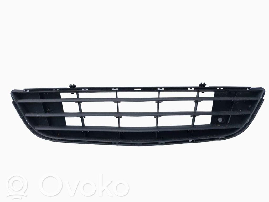 Opel Corsa D Front bumper upper radiator grill 