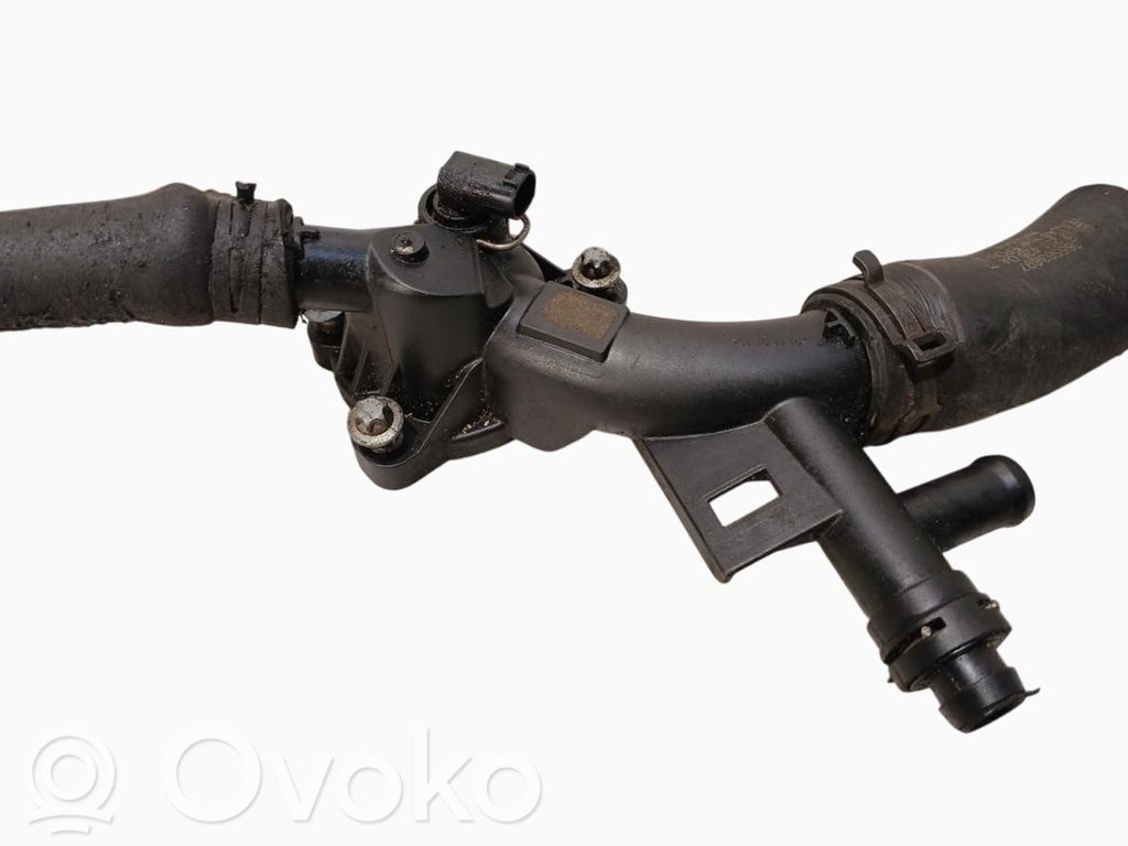 Opel Astra J Thermostat housing 