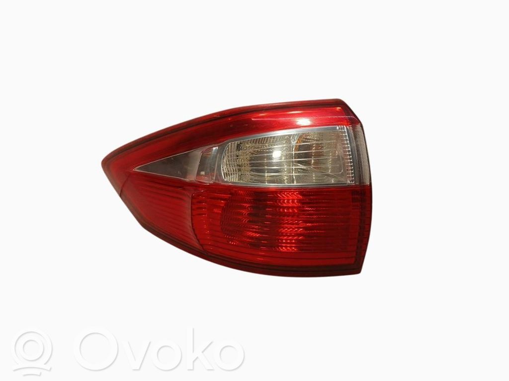 Ford C-MAX II Lampă spate în caroserie 