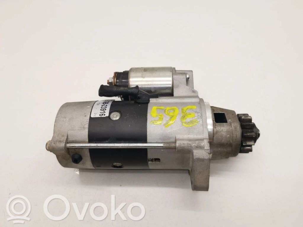 Motor de arranque   CGB23916