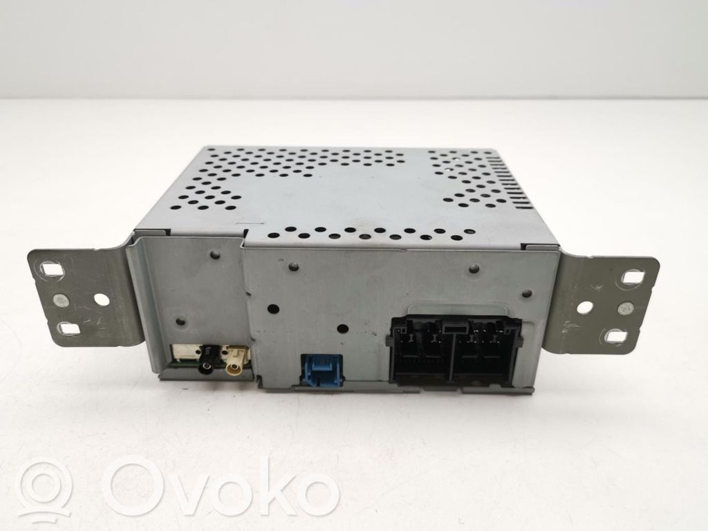 Ford Focus Radio/CD/DVD/GPS head unit 