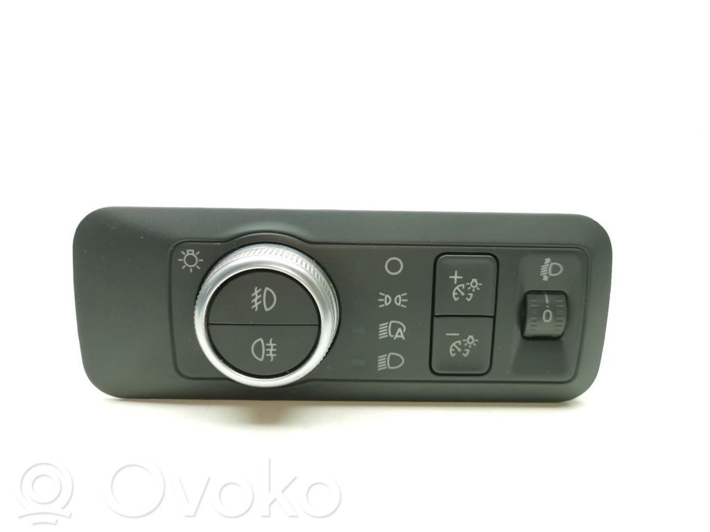 Ford Kuga II Light switch 