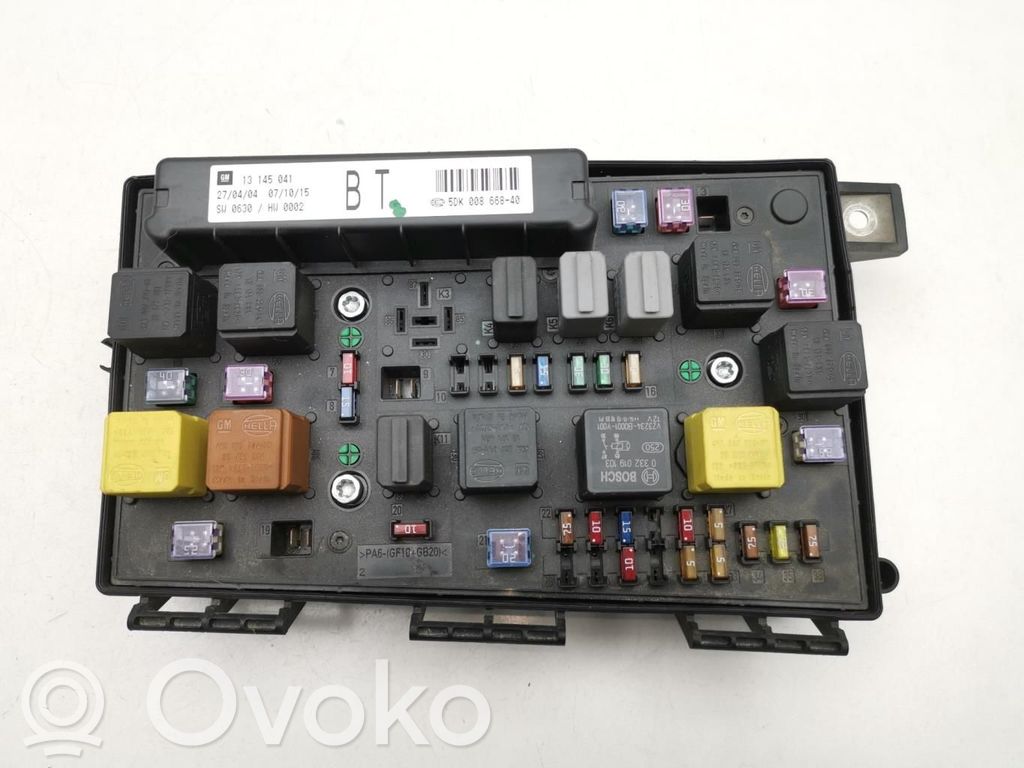 Opel Astra H Modul siguranțe 