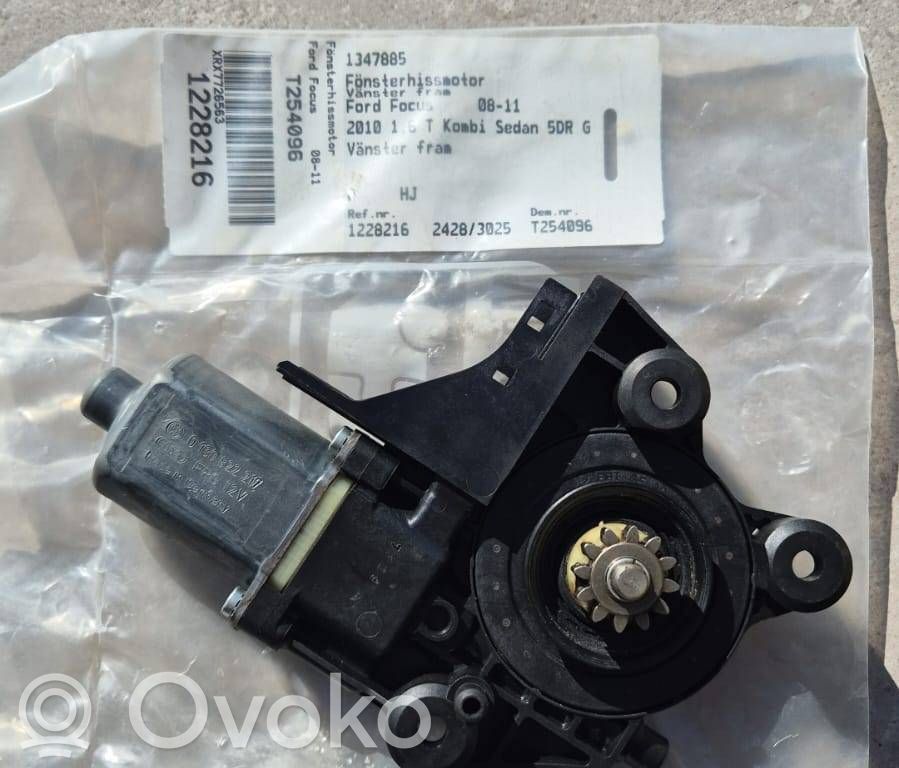 Ford Focus Front door window regulator motor 