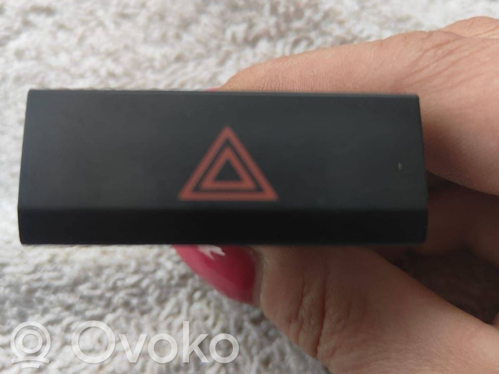 Seat Leon (5F) Hazard light switch 