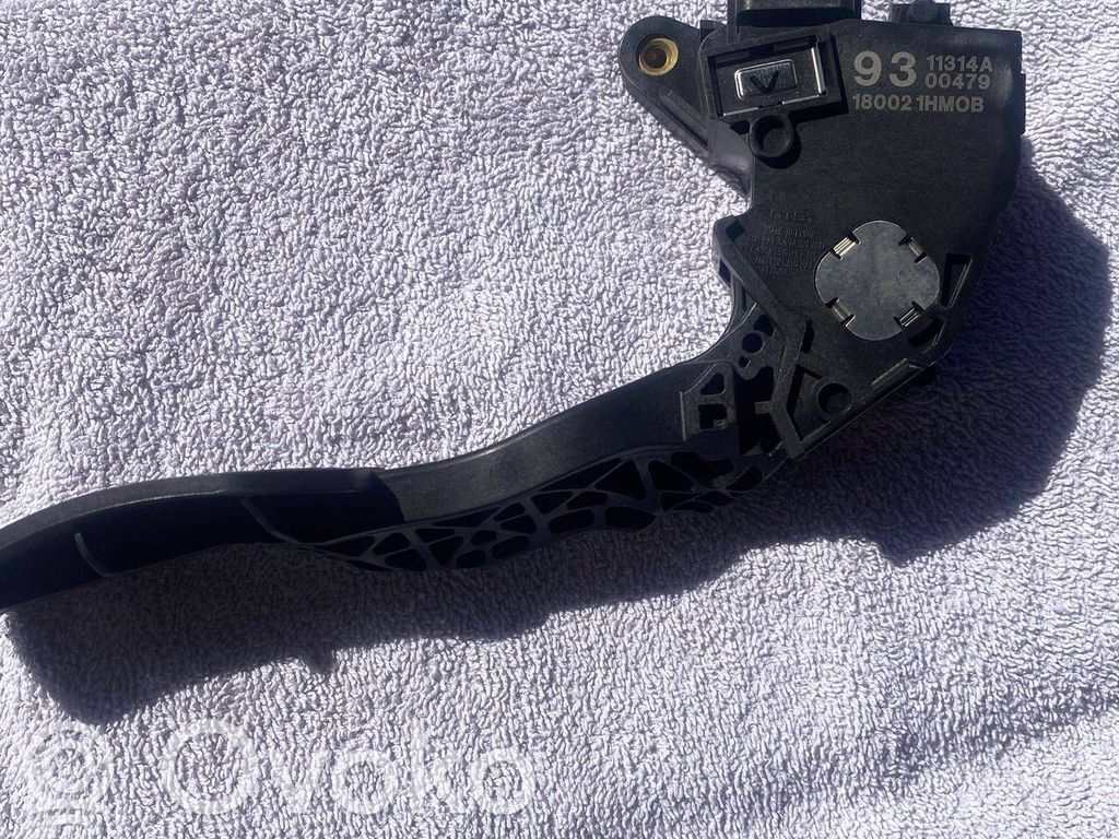 Nissan Note (E12) Accelerator throttle pedal 