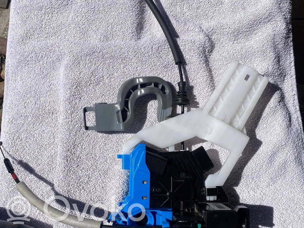 KIA Ceed Rear door lock 