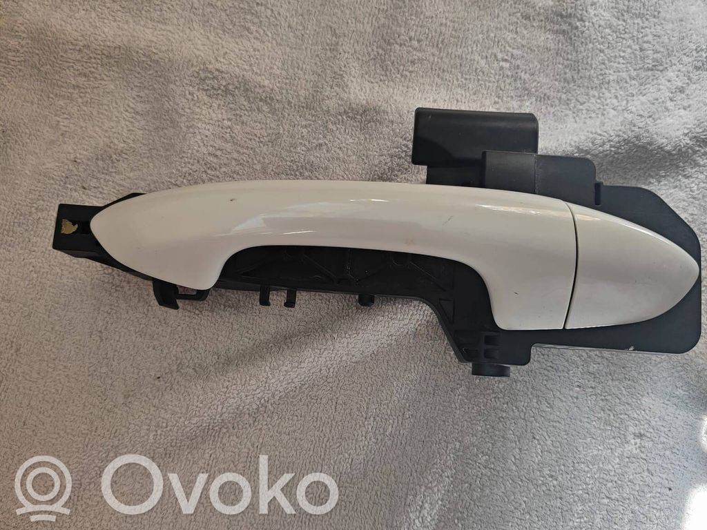 KIA Ceed Manecilla externa puerta delantera 