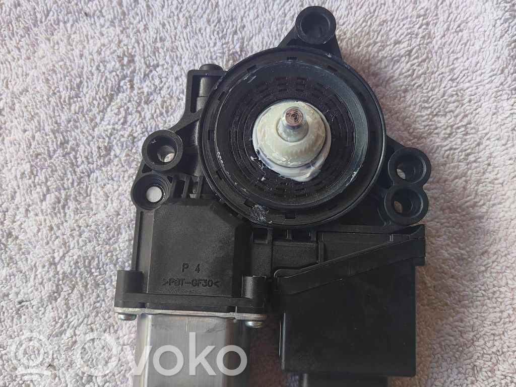 KIA Ceed Front door window regulator motor 