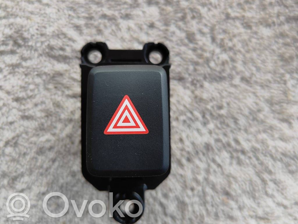 KIA Ceed Hazard light switch 