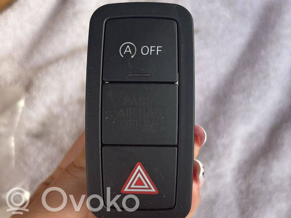Audi A1 Hazard light switch 