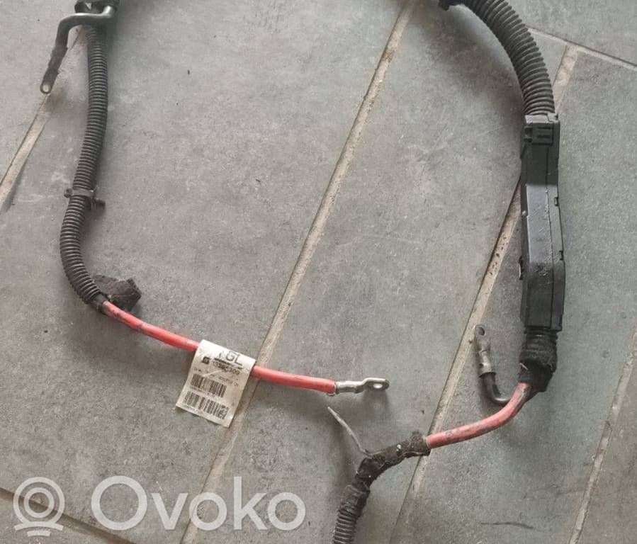 Opel Insignia A Pluskaapeli (akku) 