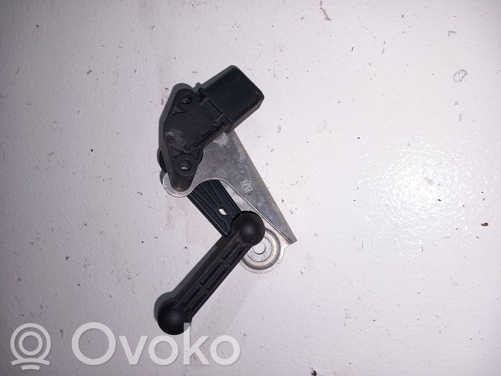 Air suspension front height level sensor   102794600A