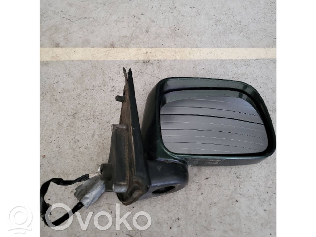 Nissan Terrano Elektryczne lusterko boczne drzwi przednich 
