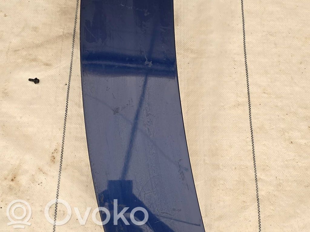 Tailgate/trunk spoiler   104842900B