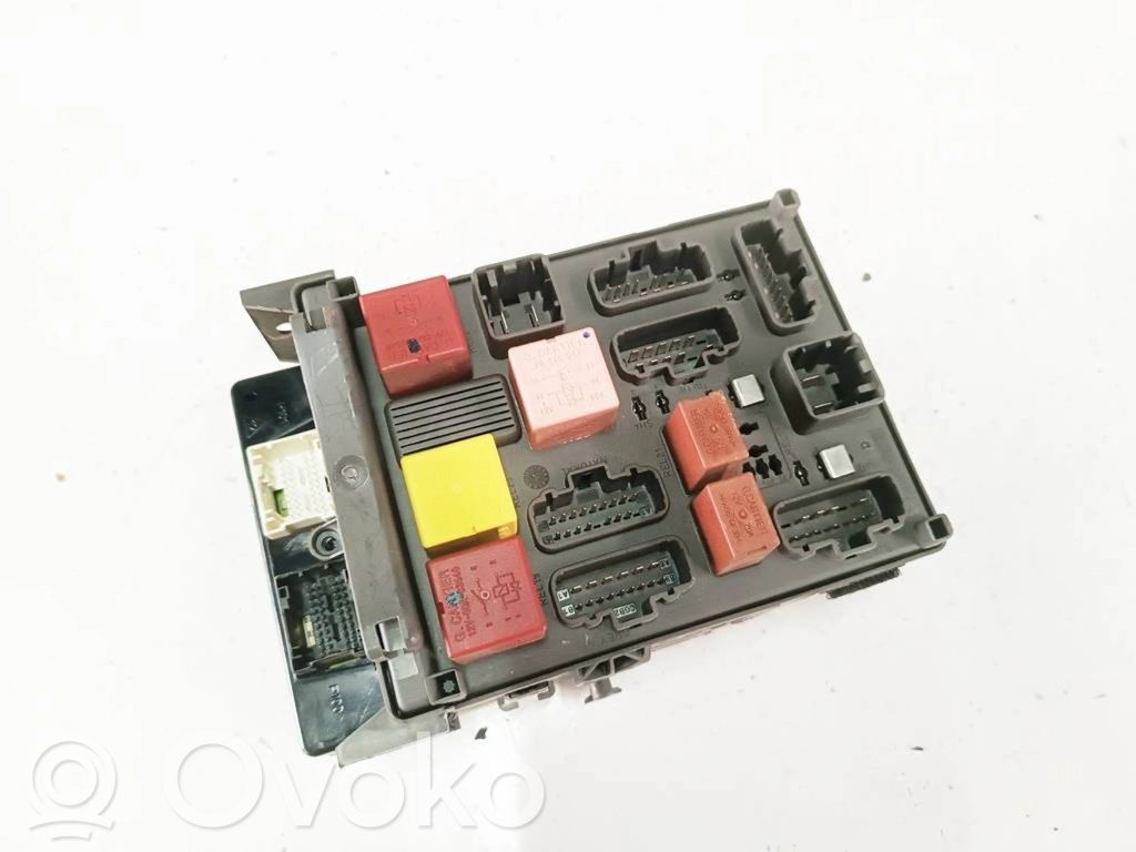 Renault Vel Satis Módulo de fusible 