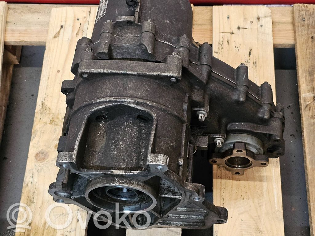 Gearbox transfer box case   7573217,34365670