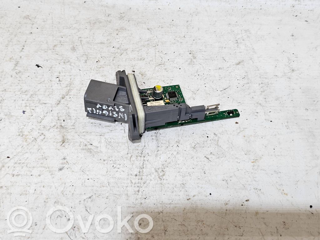 Opel Insignia A Elektryczny podnośnik szyby drzwi tylnych 