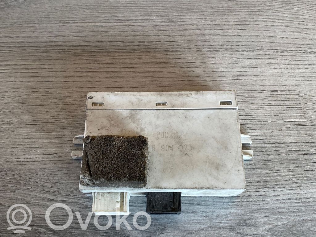 Parking PDC control unit/module   6904023,S13A100,733GE8MAN