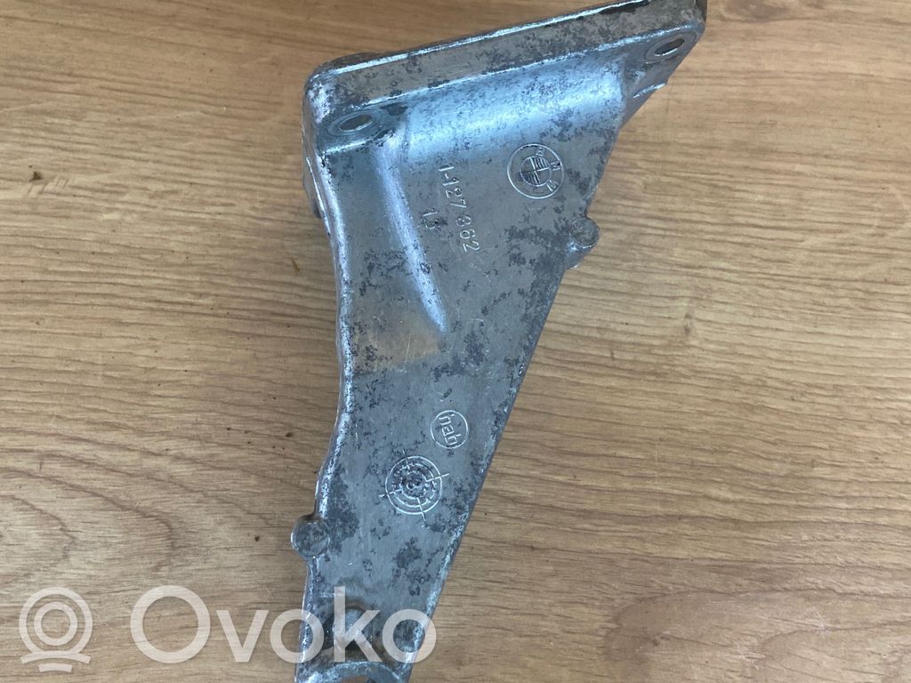 BMW 5 E28 Engine mounting bracket 
