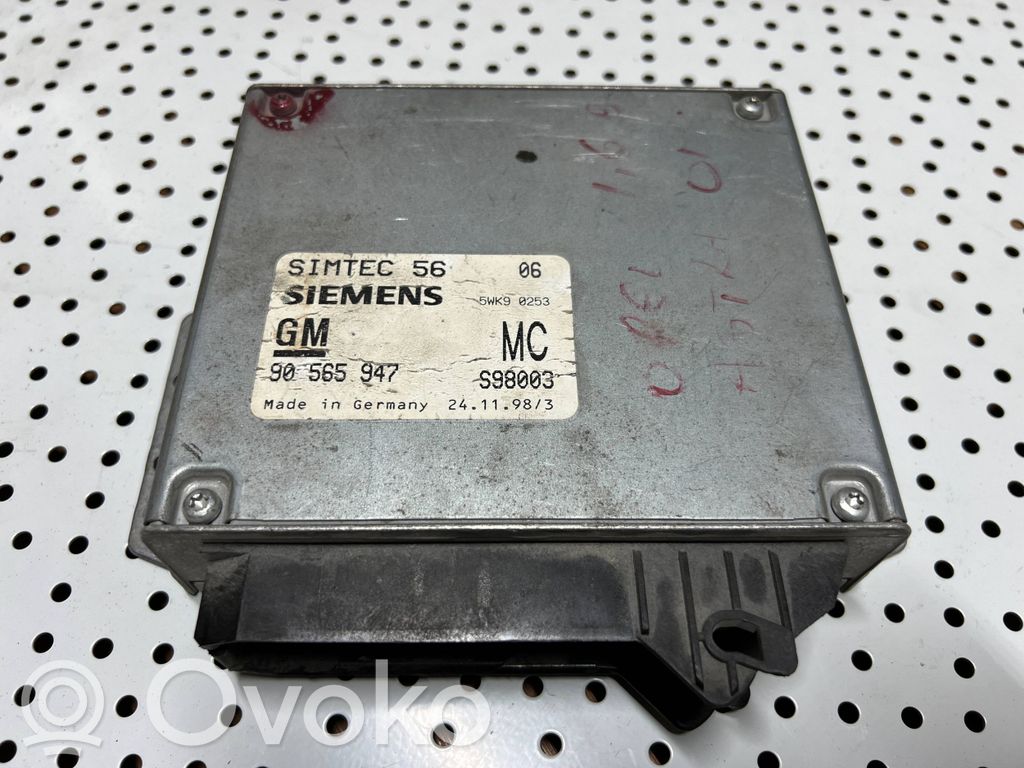 Opel Omega B2 Engine control unit/module 