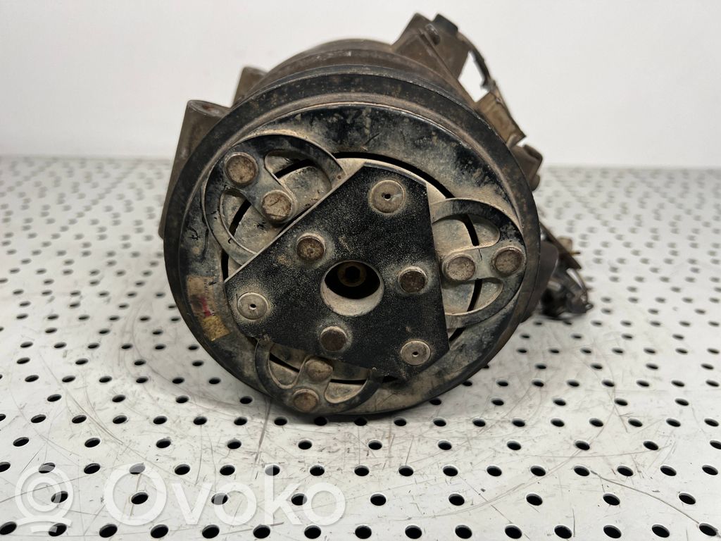 BMW 3 E36 Air conditioning (A/C) compressor (pump) 