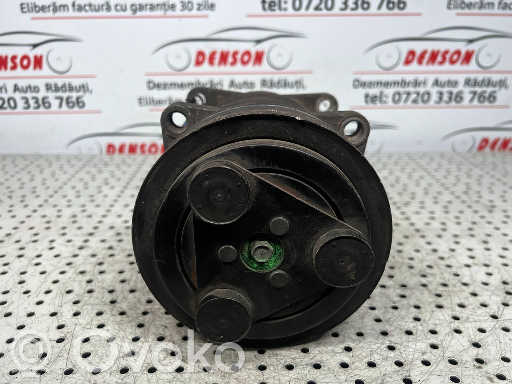 Ilmastointilaitteen kompressorin pumppu (A/C)