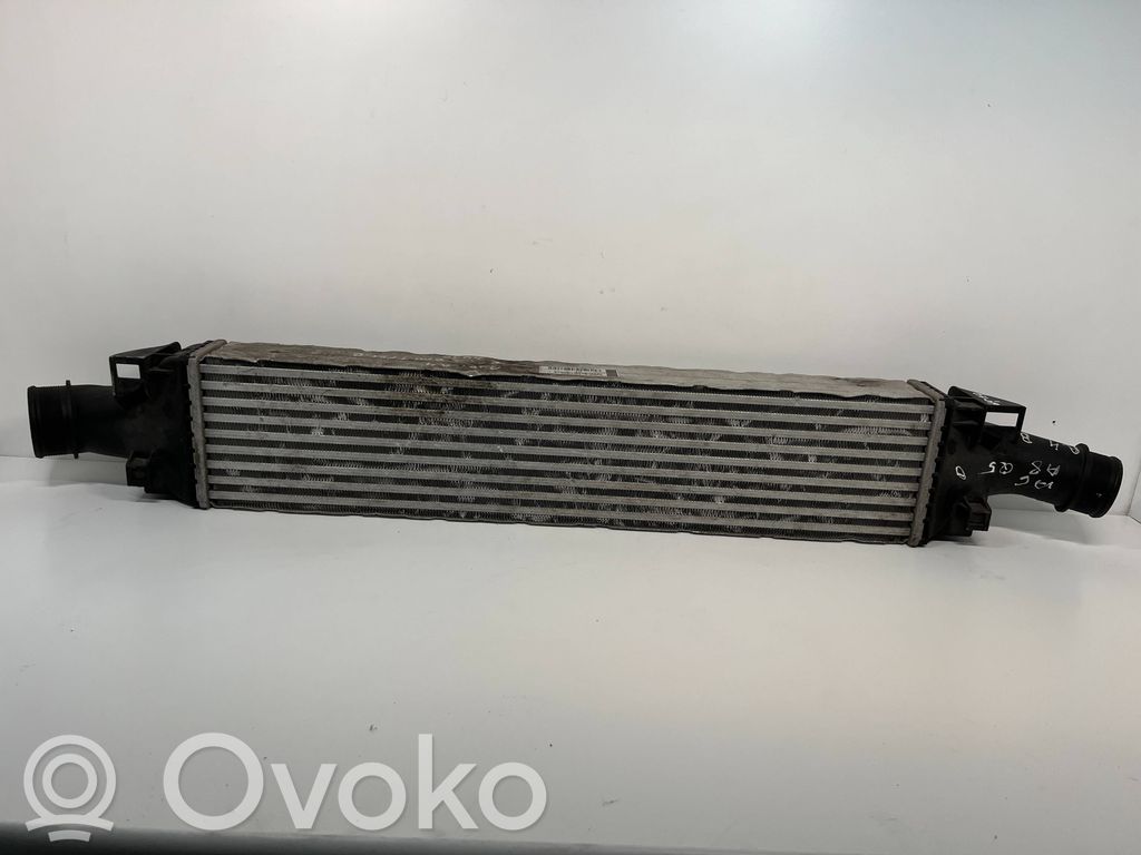 Audi A4 S4 B9 Interkūlerio radiatorius 