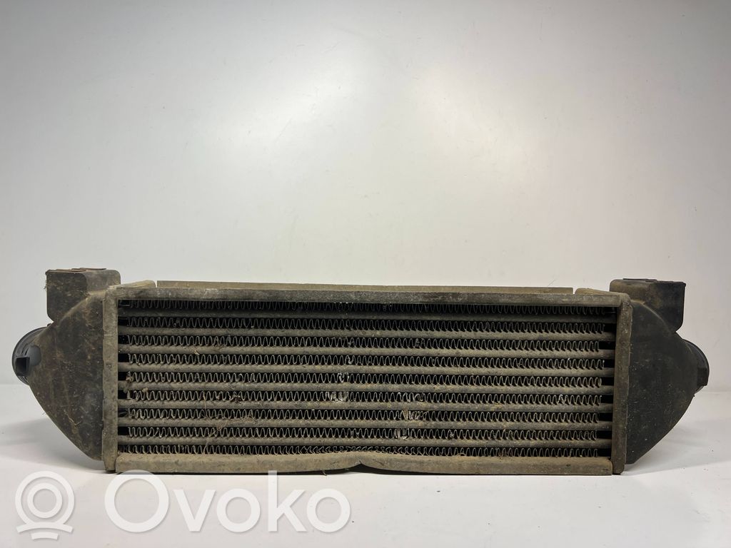 Interkūlerio radiatorius   YC159L440BF
