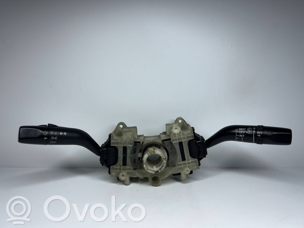 Mazda 626 Interruptor/palanca de limpiador de luz de giro 