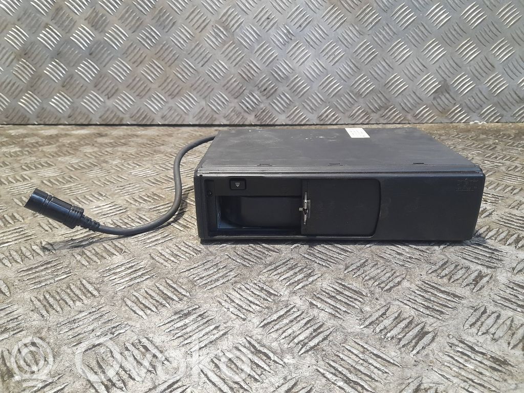 Audi A6 S6 C5 4B CD/DVD keitiklis 