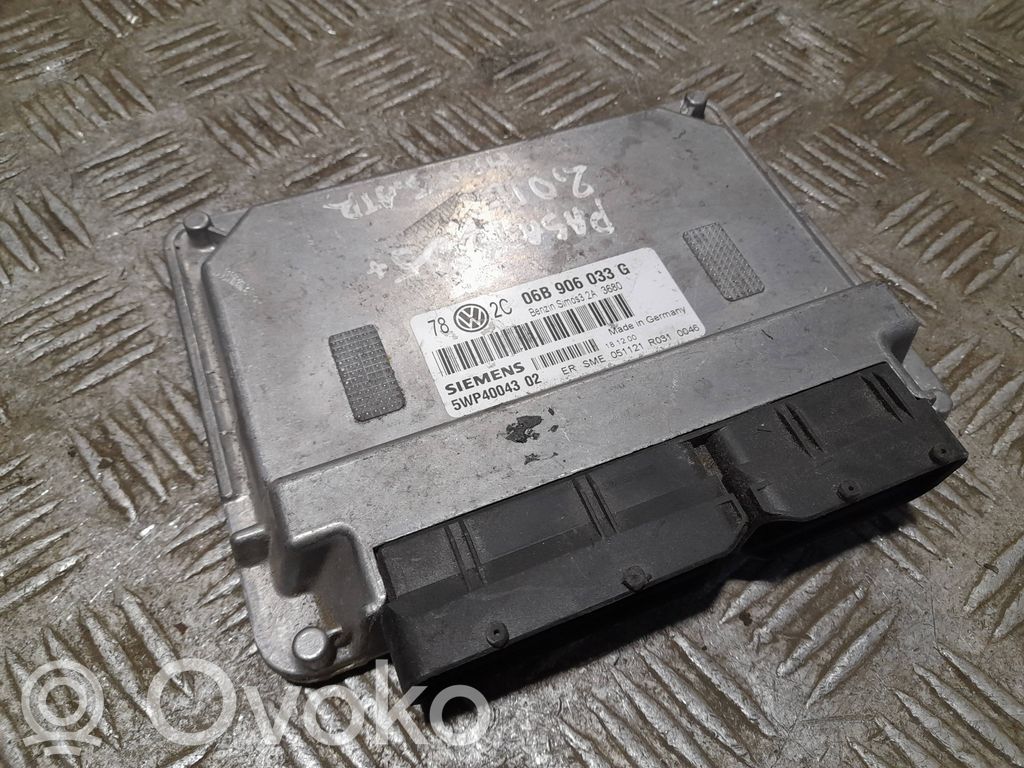 Volkswagen PASSAT B5.5 Engine control unit/module 