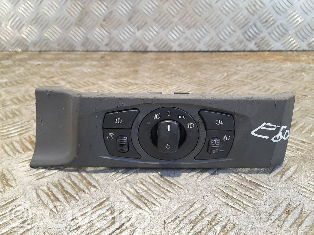 BMW 5 E60 E61 Lukturu slēdzis 