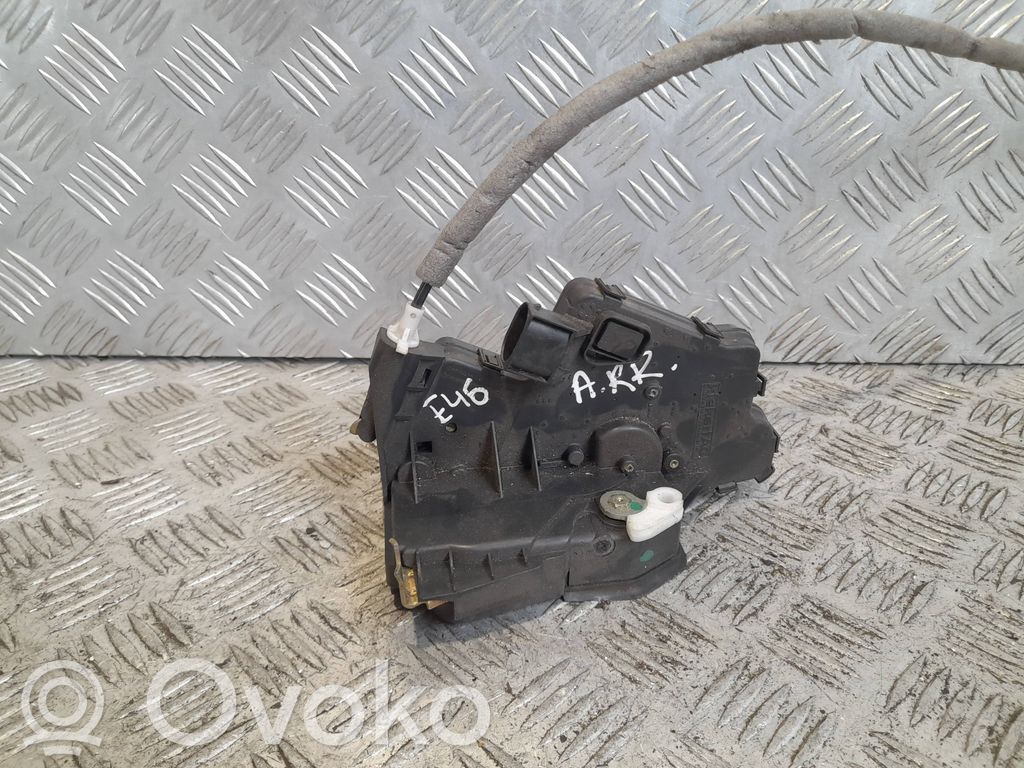 BMW 3 E46 Galinių durų spyna 