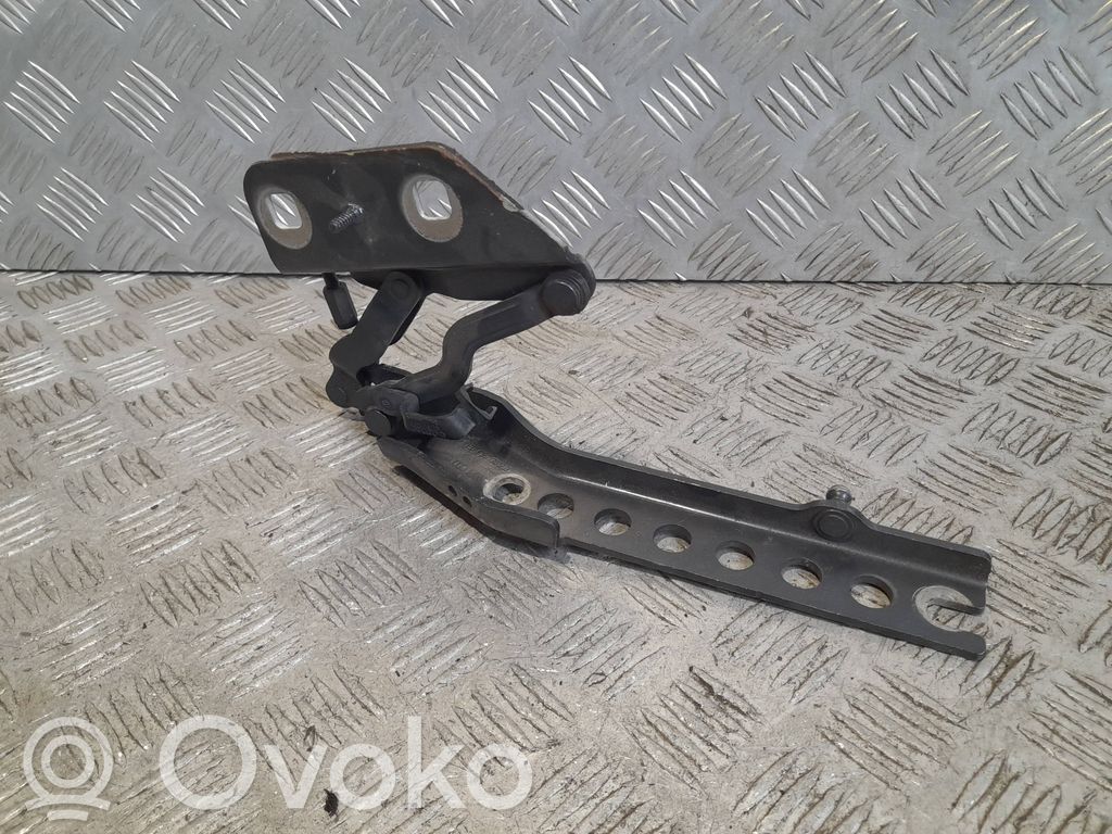 Engine bonnet/hood hinges   4E0823302F
