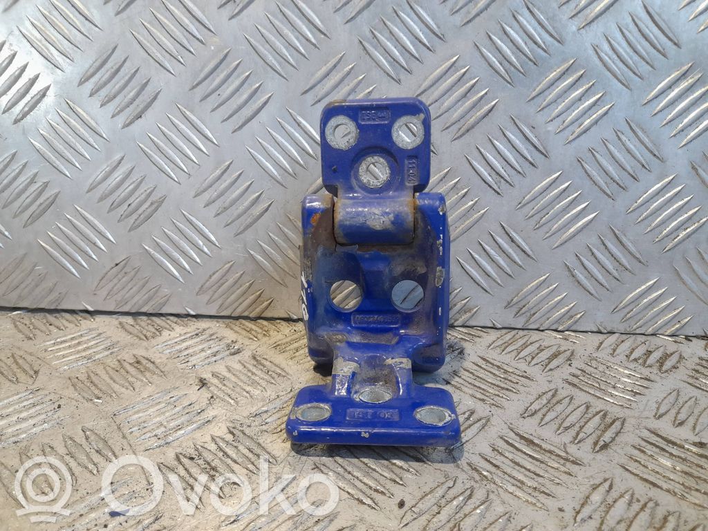 Zawias górny drzwi tylnych samochodów dostawczych   A9067400537
