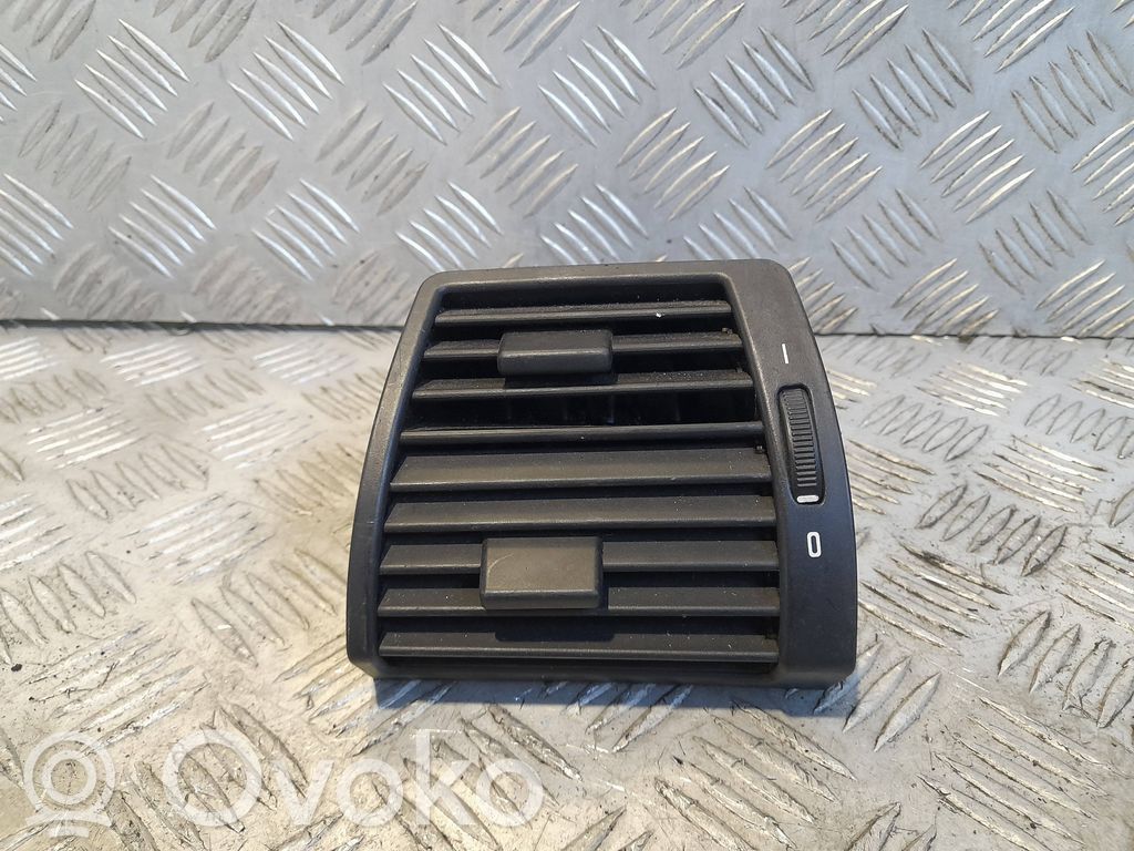 BMW X5 E53 Centrālais gaisa ventilācijas režģis 