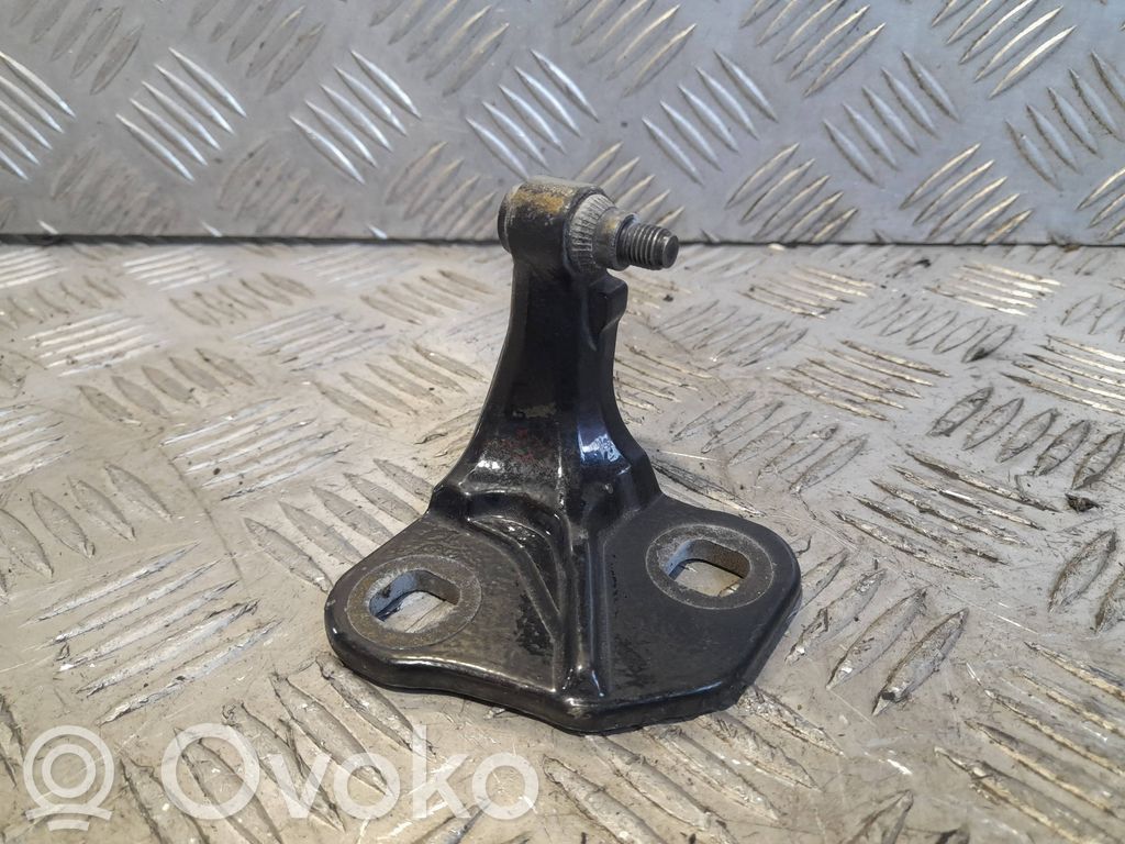 BMW 7 E65 E66 Rear door lower hinge 