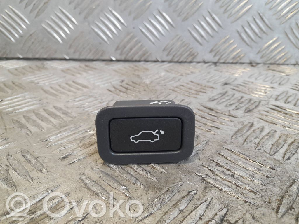 Volvo V70 Tailgate/trunk/boot open switch 