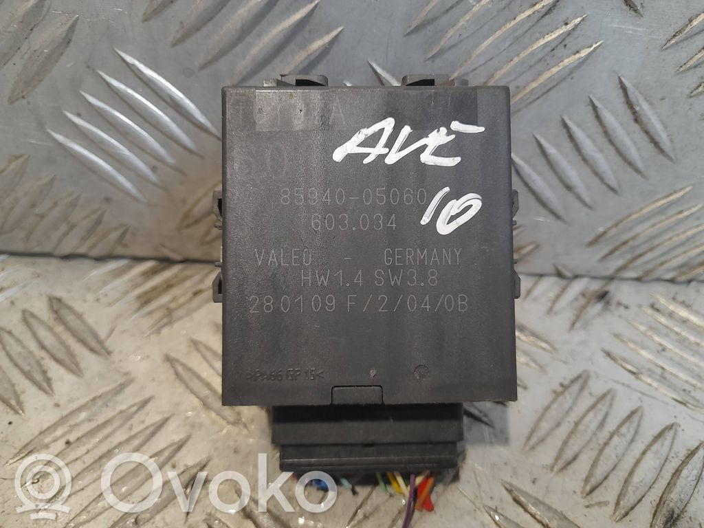 Toyota Avensis T270 Window wiper relay 