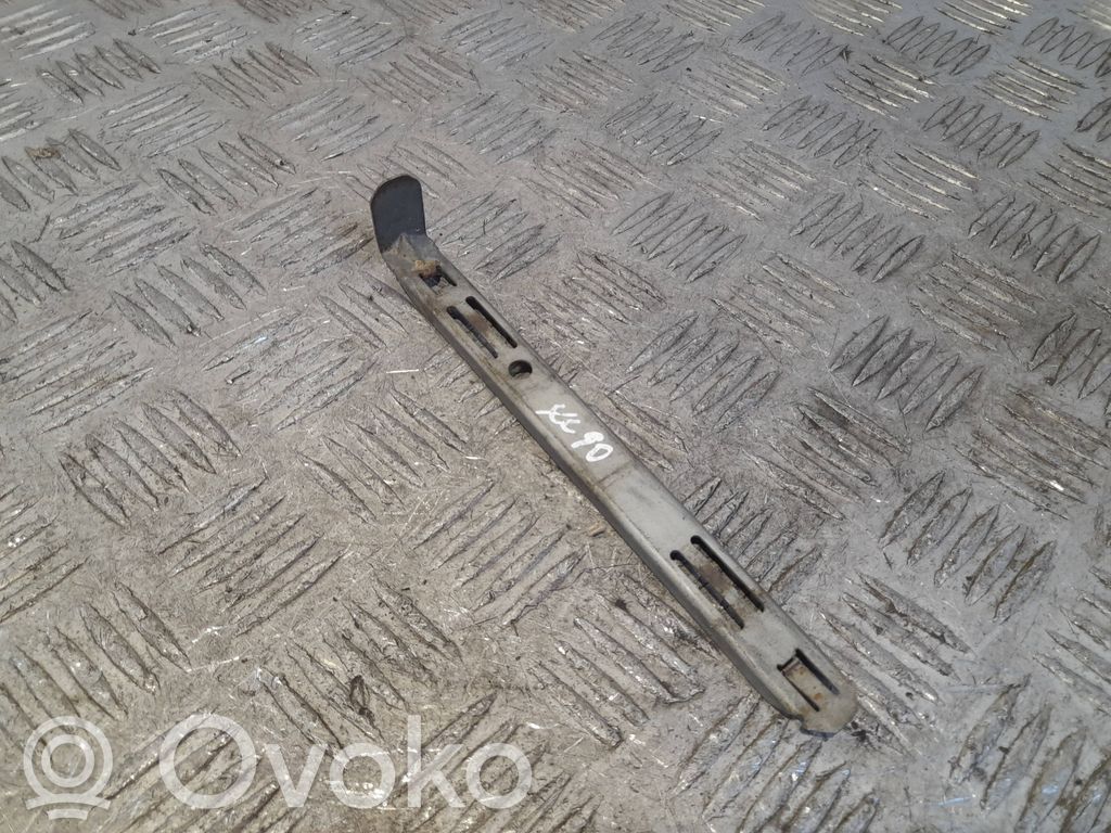 Headlight/headlamp mounting bracket   89028052