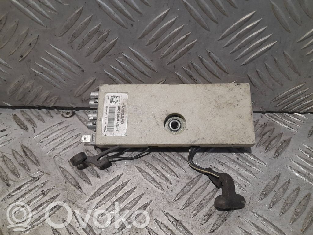 Volvo V70 Antenos valdymo blokas 