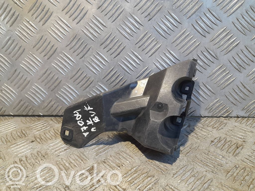 Volvo V70 Takapuskurin kannake 